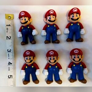 Lot of 6 Jakks Pacific 2.5" tall Super Mario Figures